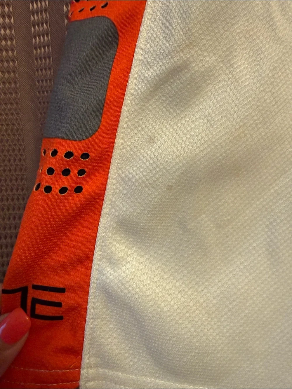 Vintage Nike Men’s Air Jordan AJ11 Legacy mesh shorts white/orange/gray Size L